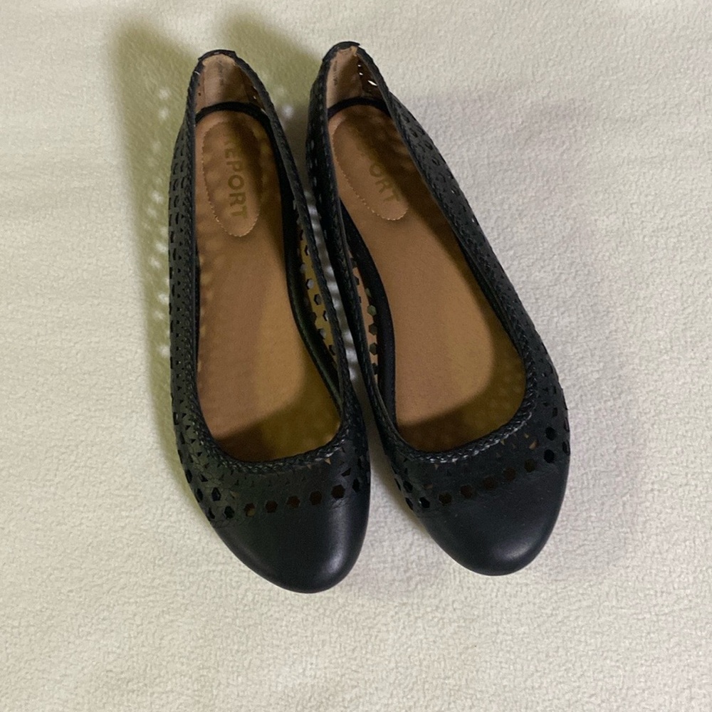 Report Ballet Madella Flats Black size 8.5 faux Leather cut out low heel